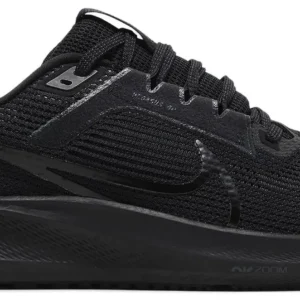 Nike Pegasus 40 running shoes DV3853-002