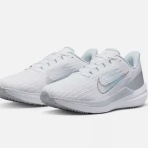 Nike Winflo 9 Running Shoes