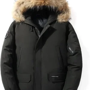 Black Canada Goose Chilliwack down jacket.